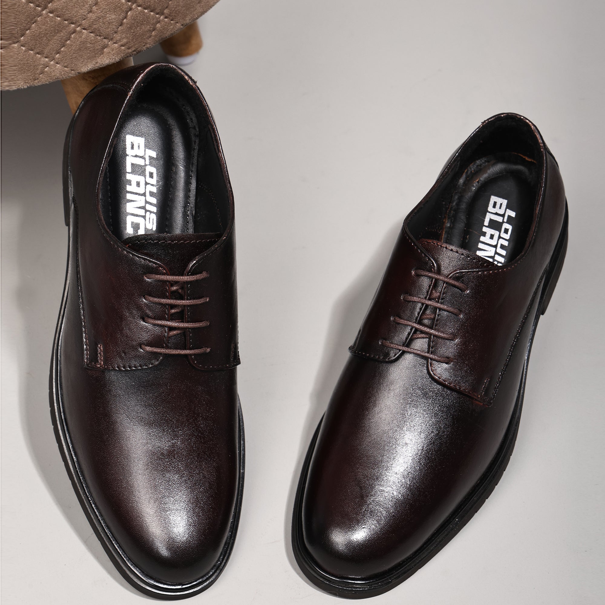 Handcrafted italian store leather shoes