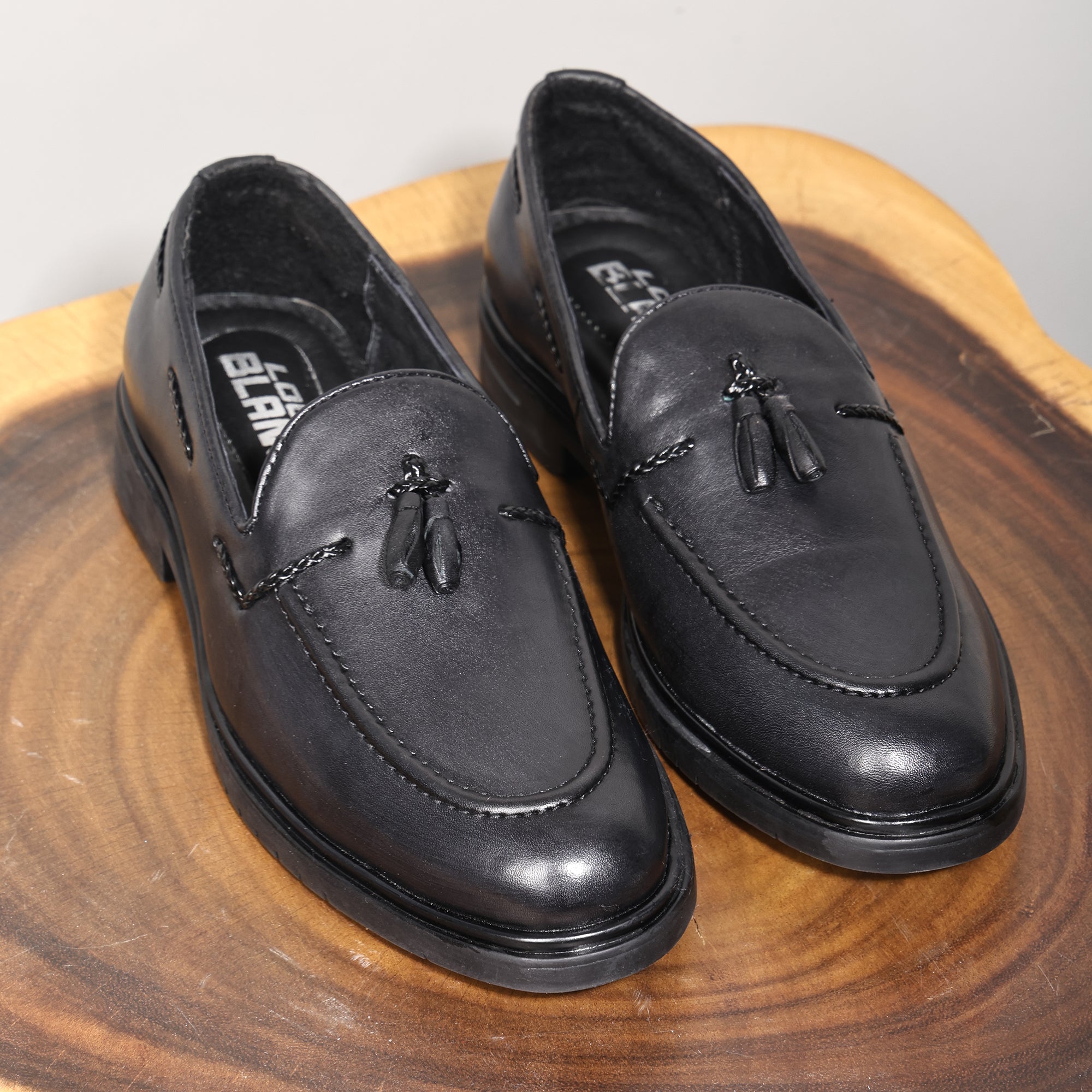 Louis Blanc Crust Leather Party And Office Loafers ( LB22)