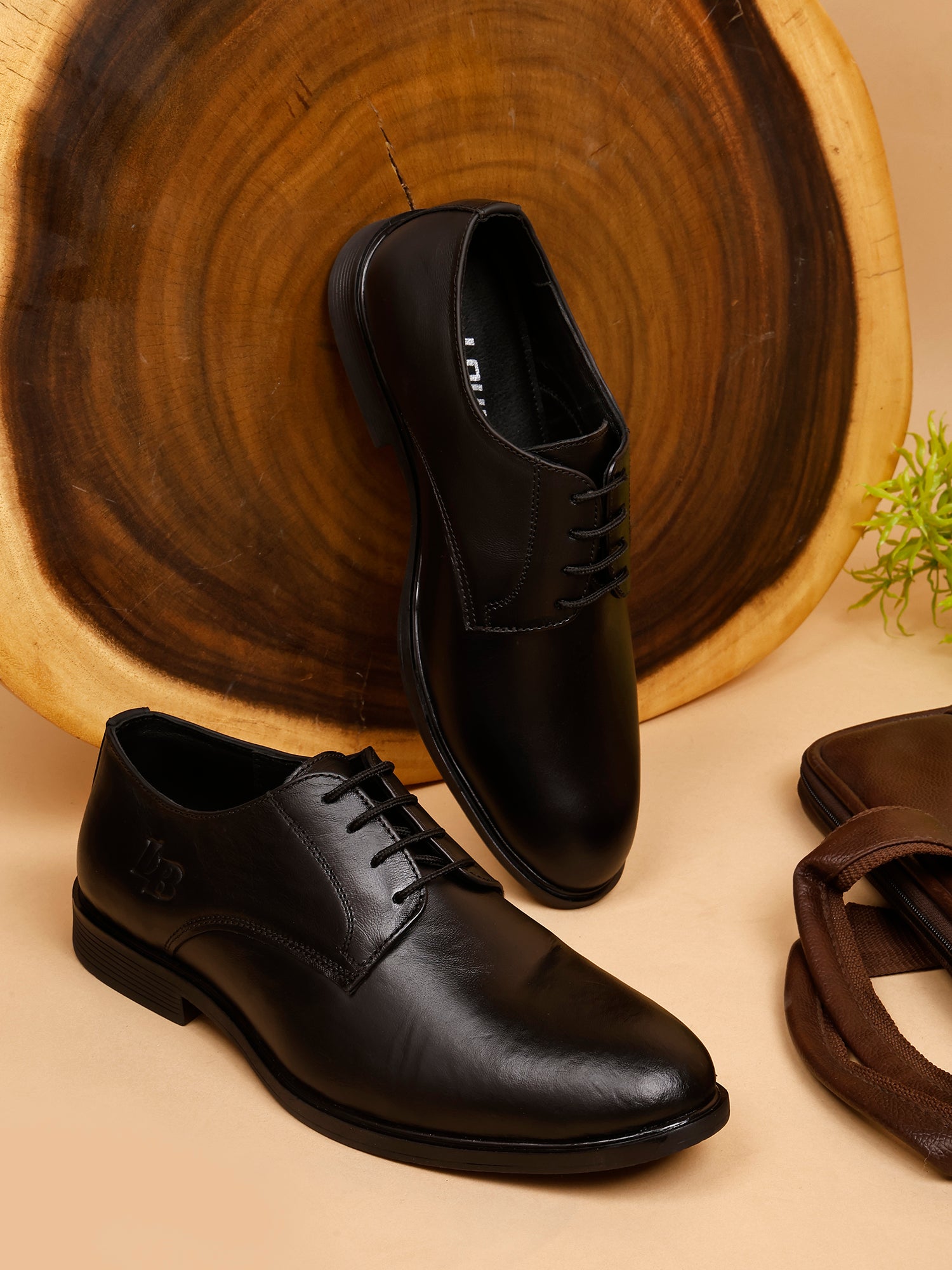 Italian Leather U Shape Shoes for Men (LB 63)